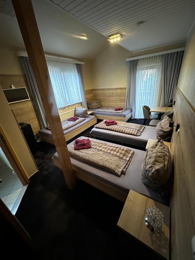 Hotel Pension Pamina Berlino Esterno foto